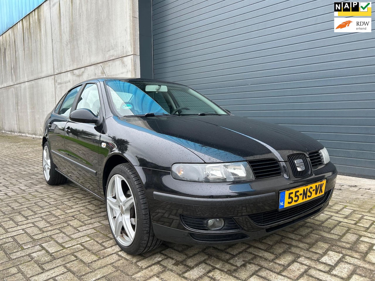 SEAT Toledo - 1.6i 16V Spirit AIRCO NAP APK - AutoWereld.nl