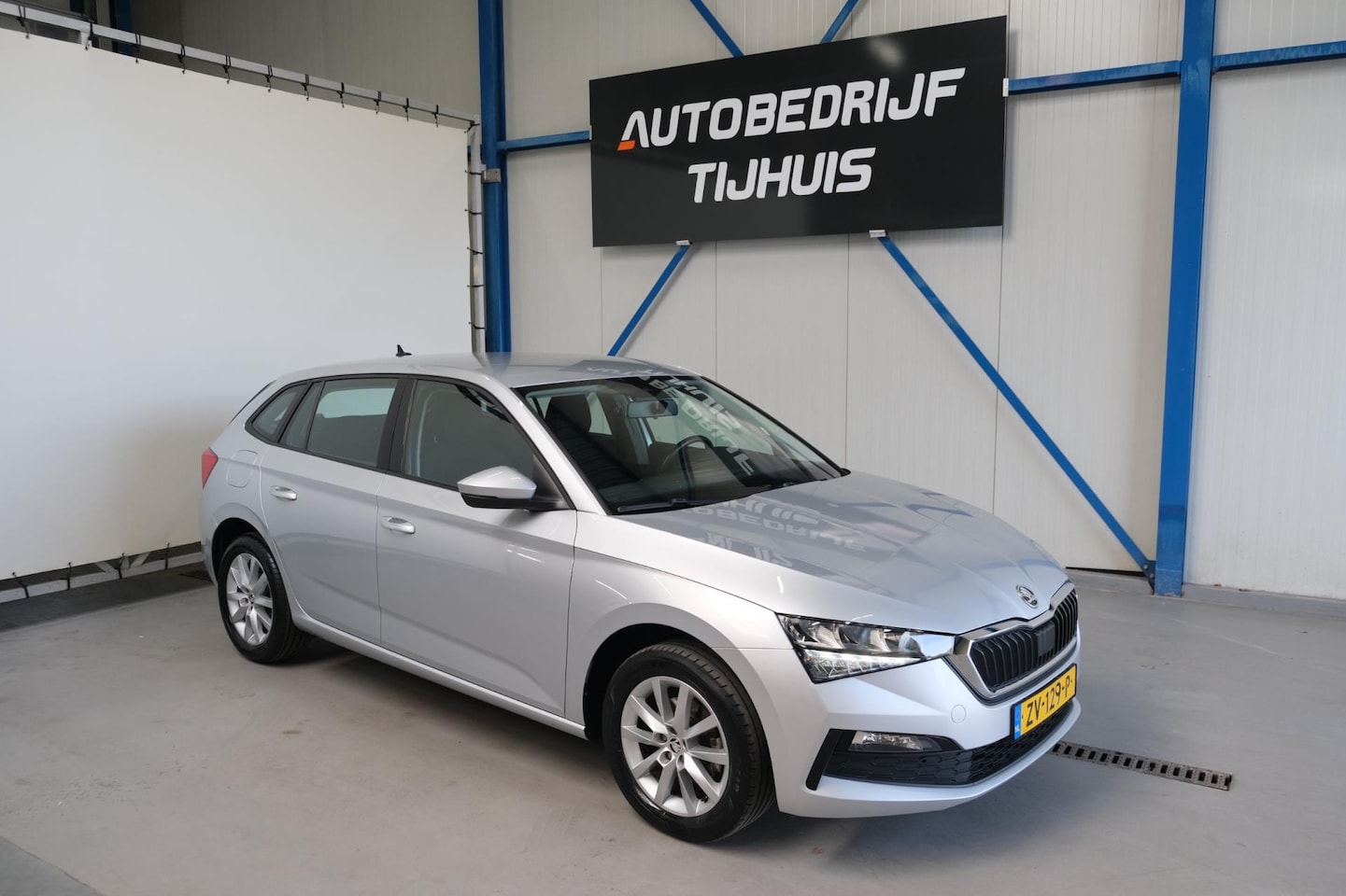 Skoda Scala - 1.0 TSI Ambition - N.A.P. Airco, Cruise, PDC, Trekhaak. - AutoWereld.nl