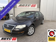 Volkswagen Passat - 1.6 FSI Trendline 116 PK