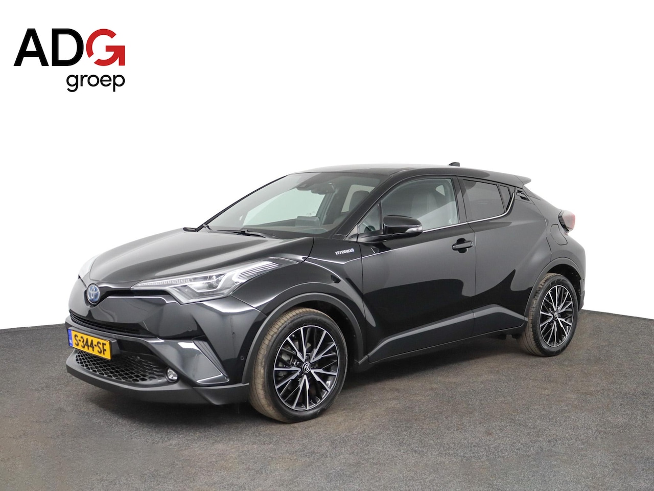 Toyota C-HR - 1.8 Hybrid Executive Ultimate | Stoelverwarming | Navigatie | Parkeer sensoren | - AutoWereld.nl