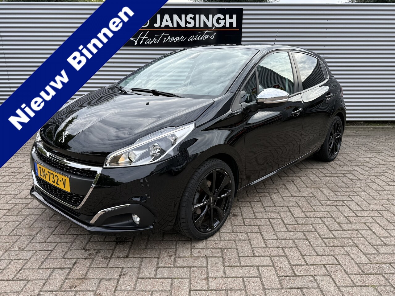 Peugeot 208 - 1.2 PureTech Signature | PDC | Navi | LM Velgen | Airco | Apple Carplay/Android Auto | RIJ - AutoWereld.nl