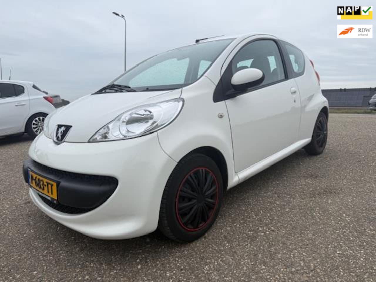 Peugeot 107 - 1.0-12V XR Goed onderhouden Airco 2DeEig. Elek.pakket - AutoWereld.nl