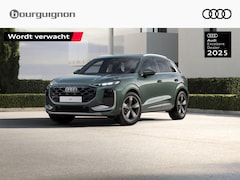Audi Q3 - S edition e-hybrid | 272 PK Hatchback | 19 inch | Privacyglas | Trekhaak | Matrix Led |