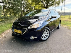 Peugeot 208 - 1.2 VTi 2015 5drs Airco Navigatie NAP ✅