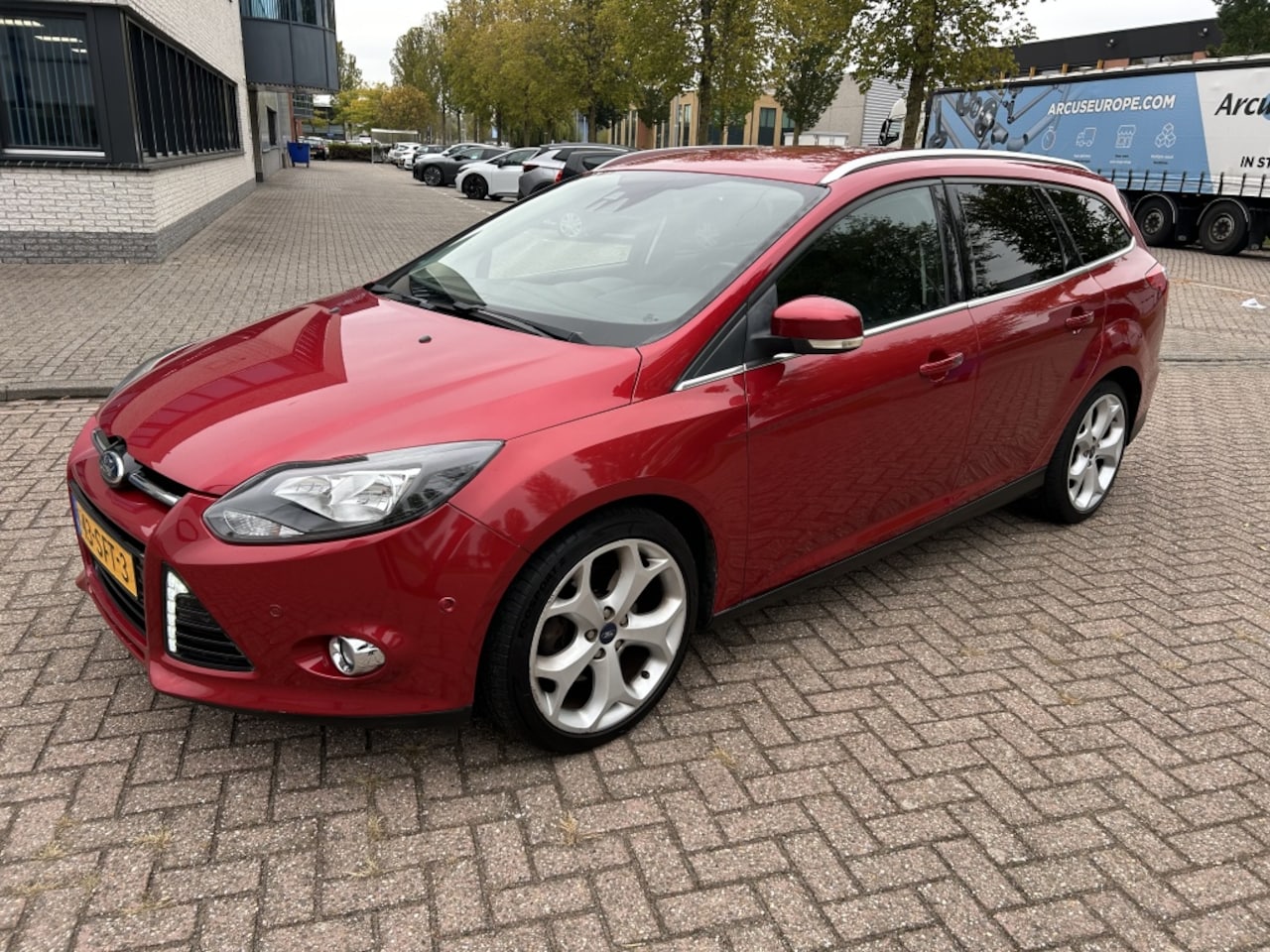 Ford Focus Wagon - 1.6 EcoB. Titanium 183PK NAVI CRUISE CLIMA TRHK. - AutoWereld.nl