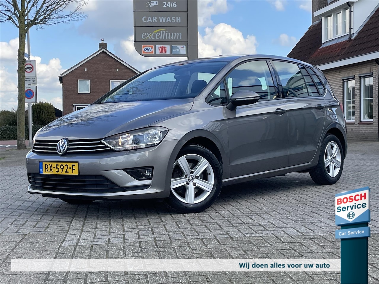 Volkswagen Golf Sportsvan - 1.2 TSI Trendline / Stoelverwarming / Clima / Lichtmetaal / PDC - AutoWereld.nl