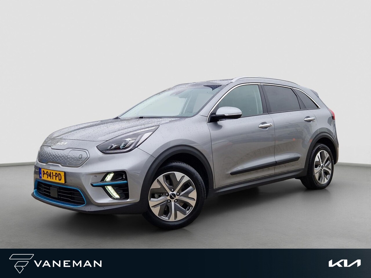 Kia e-Niro - DynamicPlusLine 64 kWh | Open dak | Stoelverwarming | Key-Less | LED | - AutoWereld.nl