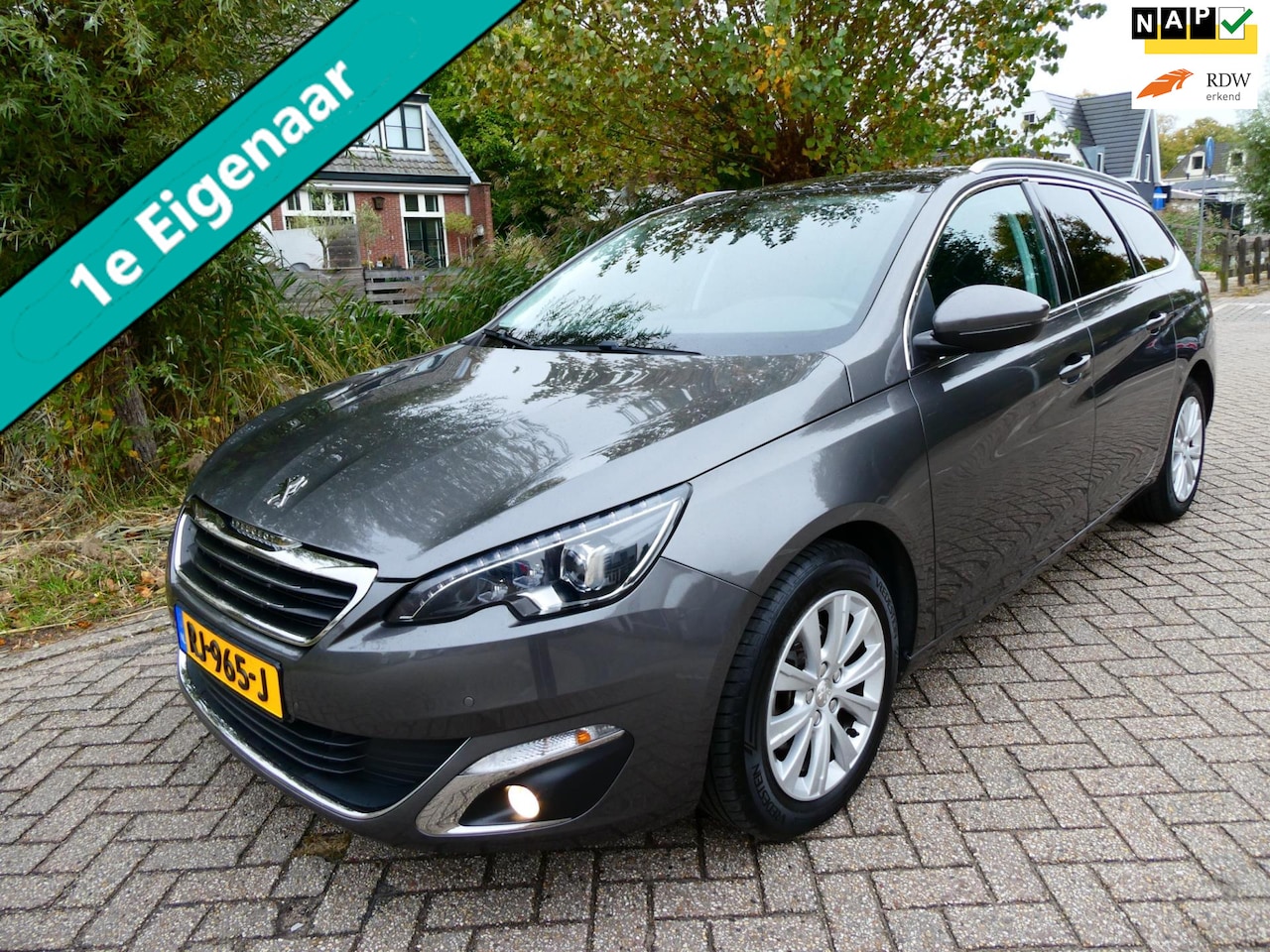 Peugeot 308 SW - 1.2i Allure 131pk 1e eig. Clima Navi LED Panorama 143.000km. - AutoWereld.nl