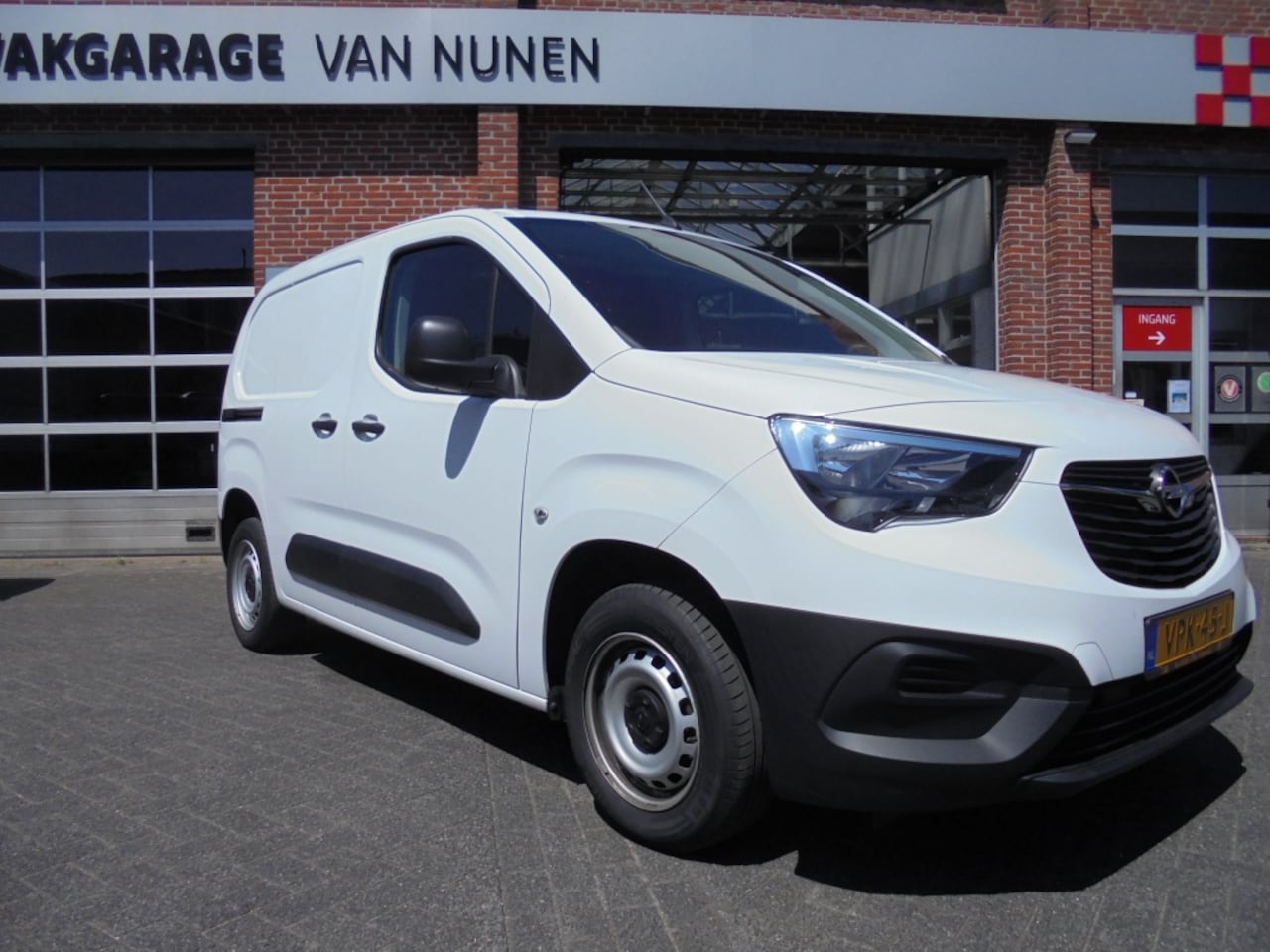 Opel Combo - 1.5D L1H1 Edition 1.5D L1H1 Edition - AutoWereld.nl