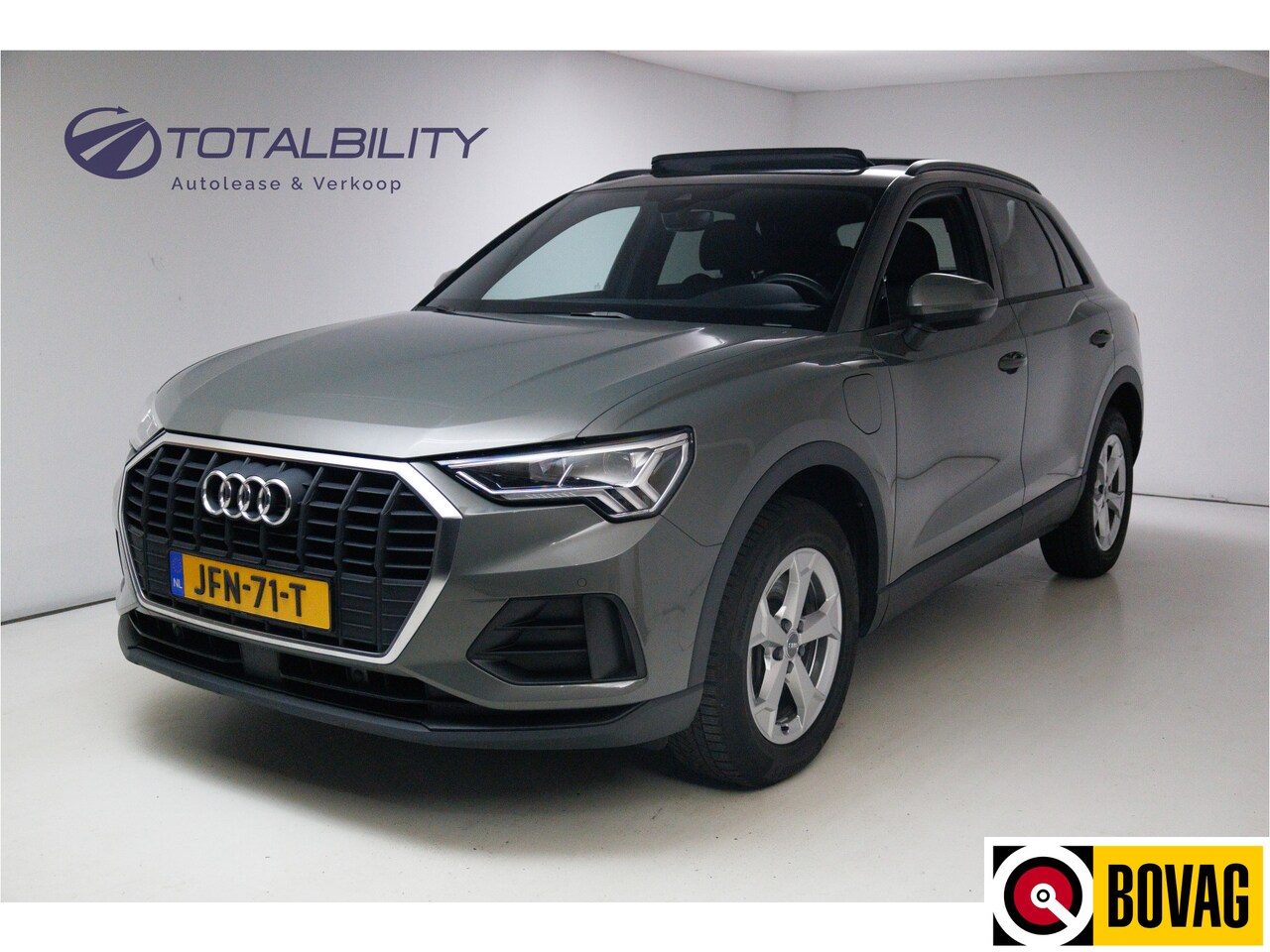 Audi Q3 - 45 TFSI e S edition 245 PK | S-Line interieur | Panoramadak | Navigatie | App. connect | E - AutoWereld.nl