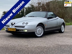 Alfa Romeo Spider - 2.0-16V T.Spark L CABRIO Airco NAP Zwart-Leder Nieuwe apk