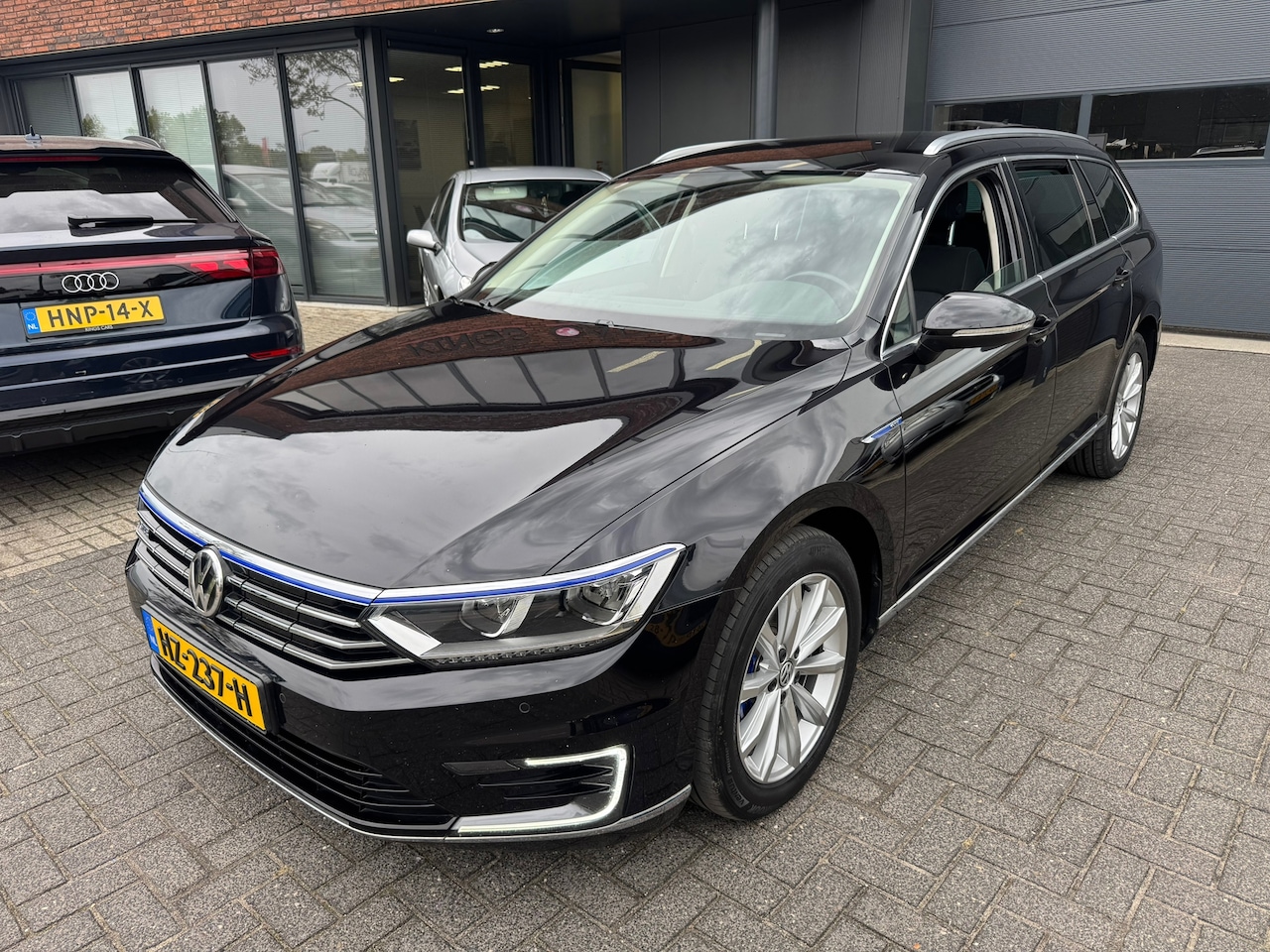 Volkswagen Passat Variant - 1.4 TSI GTE NAVI TREKHAAK ACC COMPLEET DEALER OH - AutoWereld.nl