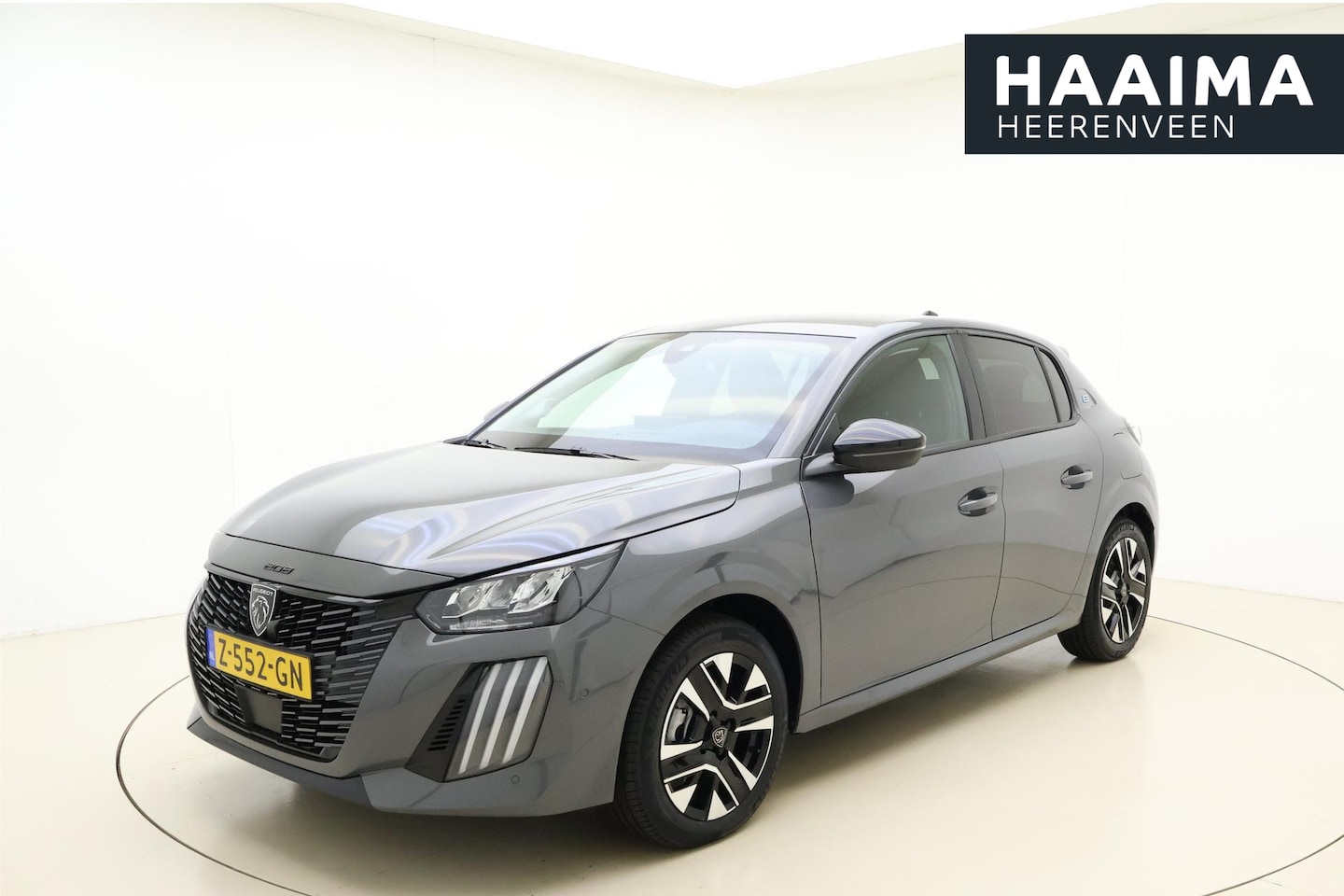 Peugeot e-208 - EV Allure 51 kWh 156 pk | Navigatie | 400 km WLTP | 16% bijtelling - AutoWereld.nl