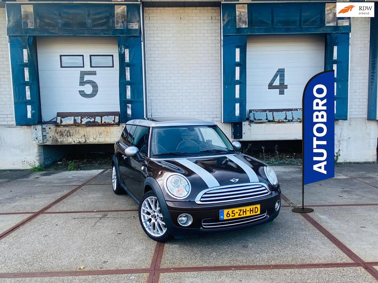 MINI Clubman - 1.6 Cooper Chili Mini 1.6 Cooper Chili (Leer+PANO+Cruis+NAVI+Stoel VW) - AutoWereld.nl