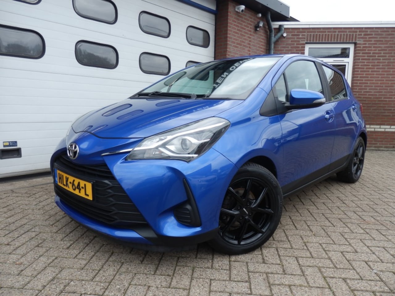 Toyota Yaris - 1.0 VVT-I CONNECT AIRCO / NAVI / STOEL VERWARMING - AutoWereld.nl