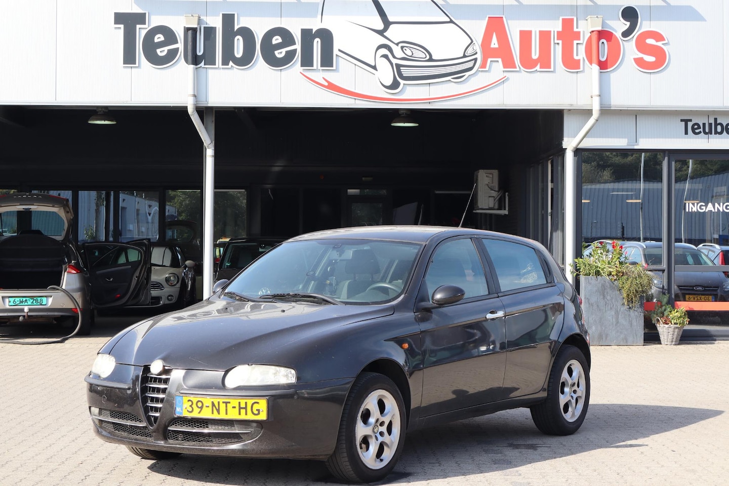 Alfa Romeo 147 - 1.6 T.Spark Edizione Sportiva Airco, Elektrische ramen, APK tot en met 19-06-2026! - AutoWereld.nl
