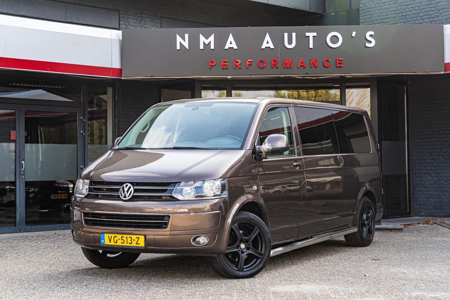 Volkswagen Transporter - 2.0 TDI L2H1 DC Comfortline BTW AUTO | DUBBELE CABINE | STOEL VERWARMING | CRUISE | LEDER - AutoWereld.nl