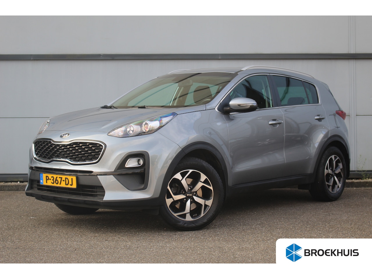 Kia Sportage - 1.6 GDI DynamicLine | Carplay | Camera | Stoelverwarming | DAB | PDC V+A | Stuurverwarming - AutoWereld.nl