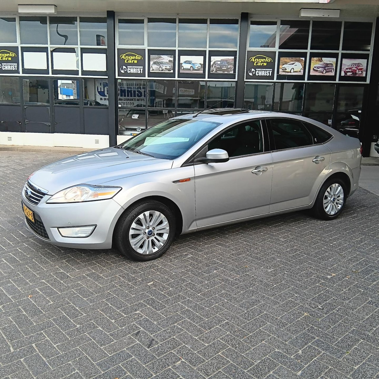Ford Mondeo - 1.6-16V Ghia 1.6-16V Ghia - AutoWereld.nl