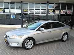 Ford Mondeo - 1.6-16V Ghia