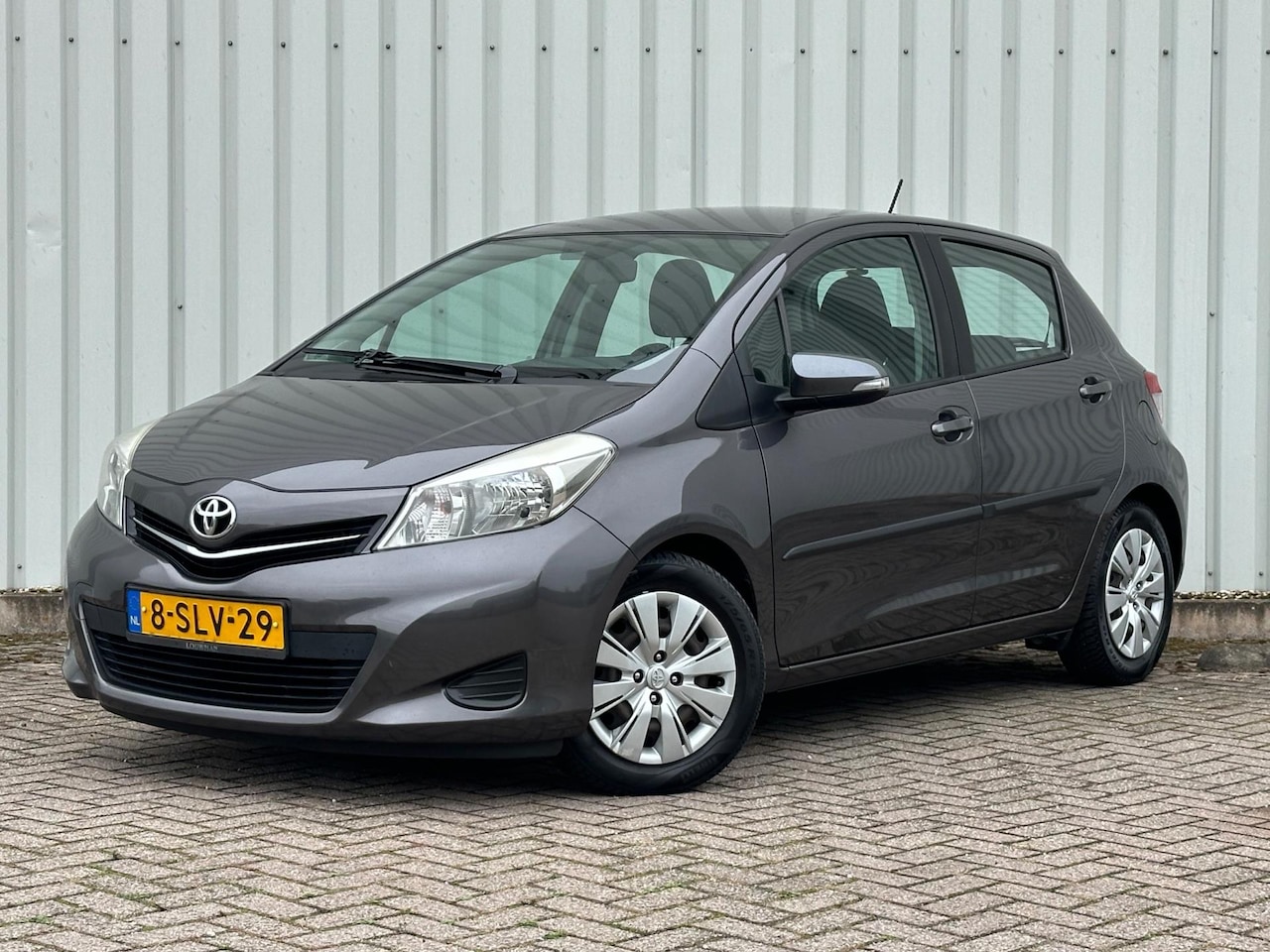 Toyota Yaris - 1.3 VVT-i Aspiration|Airco|Camera|Cruise|NAP|Trekhaak - AutoWereld.nl