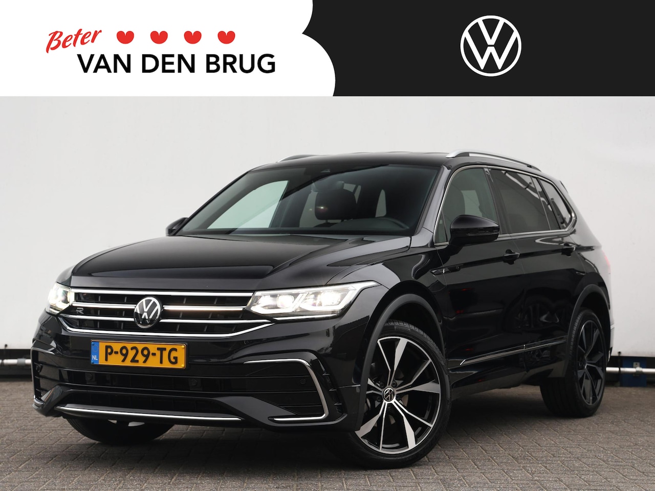 Volkswagen Tiguan Allspace - 1.5 TSI R-Line 150 pk DSG | Wegkl. Trekhaak | Stoel- en stuurverwarming | Keyless | Naviga - AutoWereld.nl