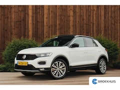 Volkswagen T-Roc - 1.5 TSI Sport Business R | Panoramadak | Adaptive Cruise | DCC | Beats Audio | Stoel/Stuur