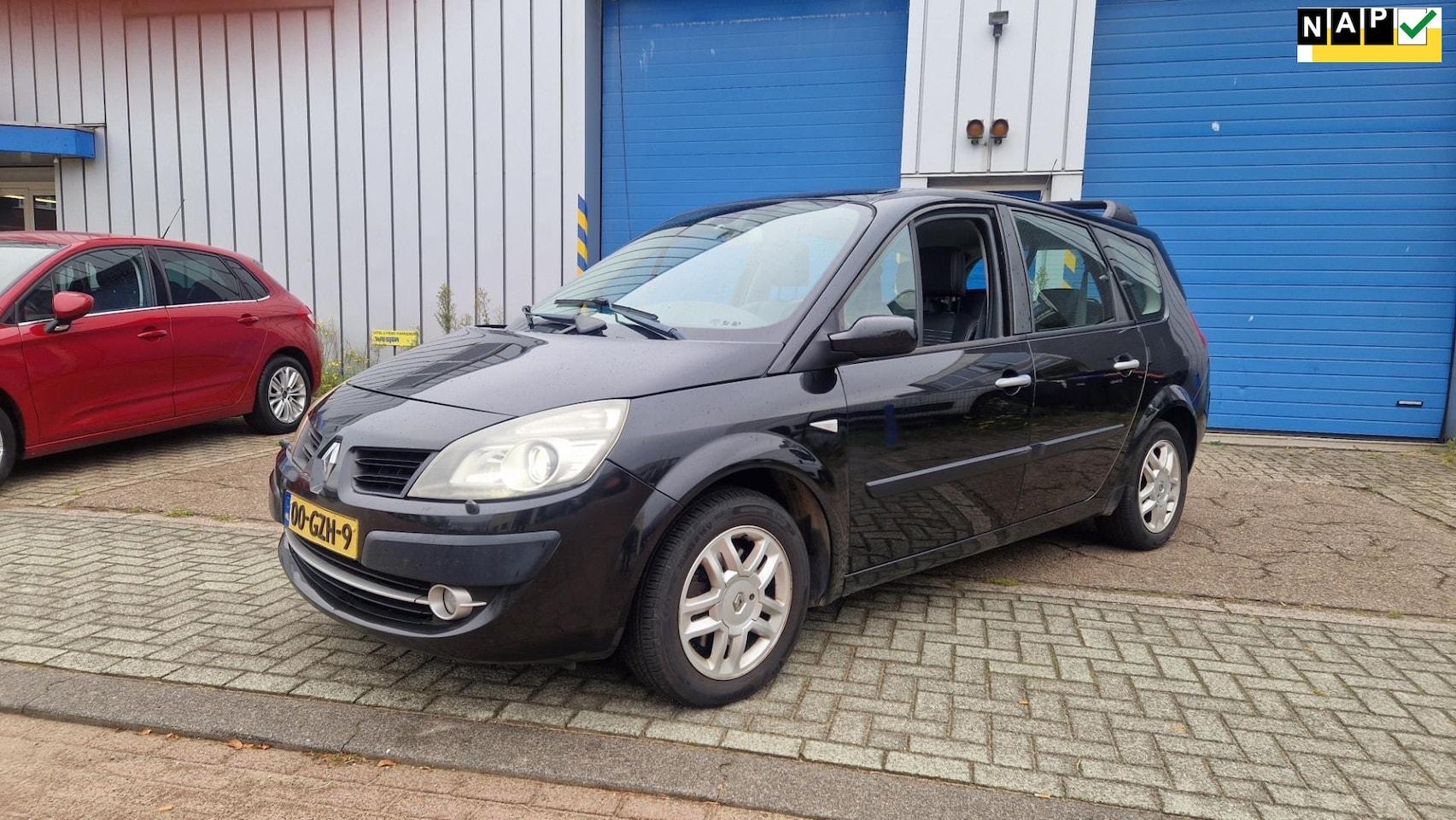 Renault Grand Scénic - 2.0-16V Tech Line 7p. 2.0-16V Tech Line 7p. Nieuwe Apk - AutoWereld.nl