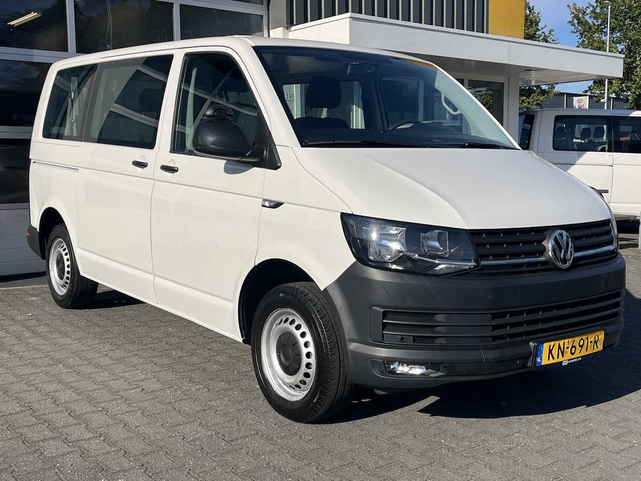 Volkswagen Transporter Kombi - 2.0 TDI DSG Automaat L1H1 Airco BTW en BPM vrij 1e eigenaar Euro 6 Combi Personenbus Passe - AutoWereld.nl