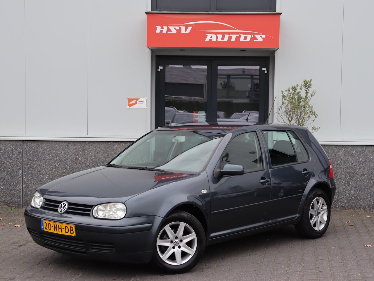 Volkswagen Golf - 1.4-16V Ocean airco 4-deurs *apk 06-2026* - AutoWereld.nl