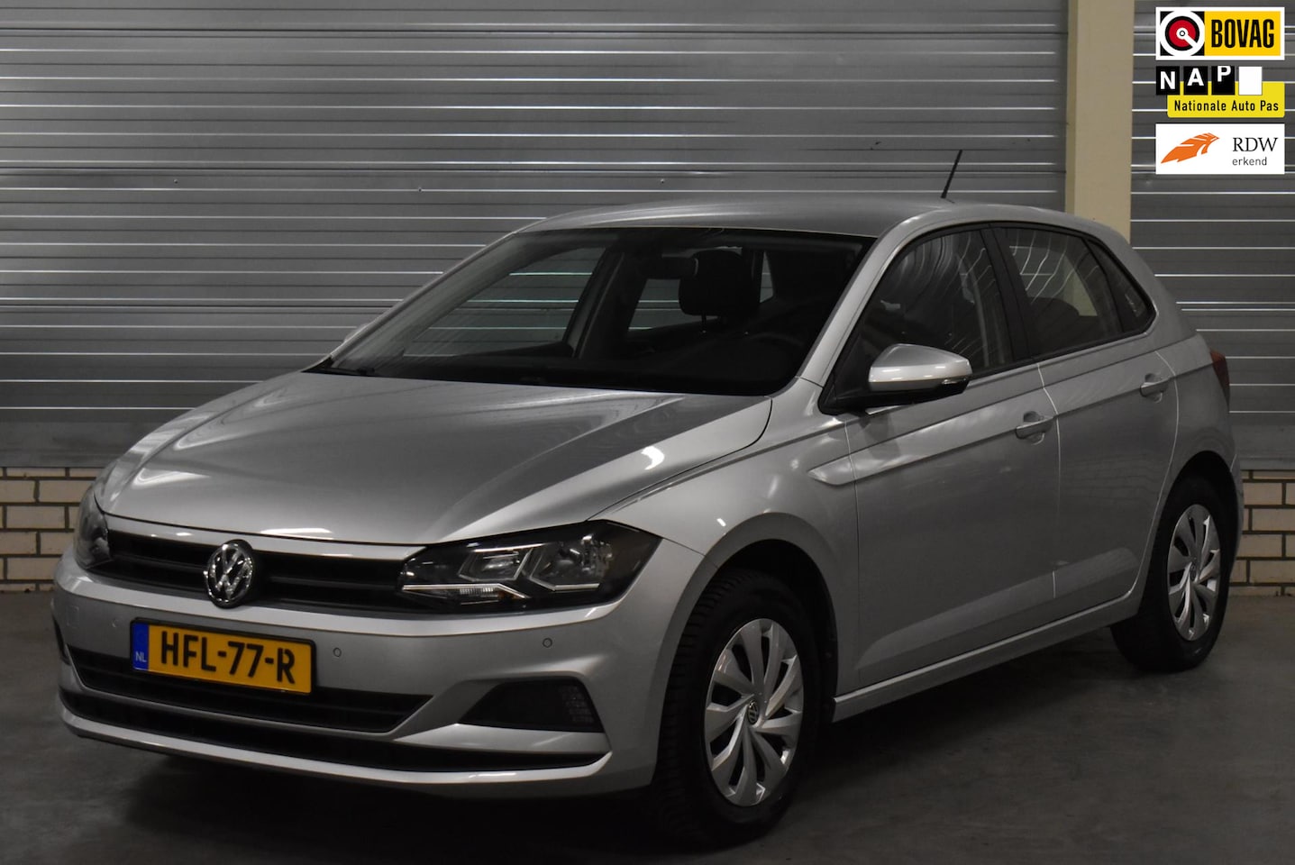 Volkswagen Polo - 1.0 MPI Comfortline + Bluetooth|Parkeersensoren Voor en Achter| - AutoWereld.nl