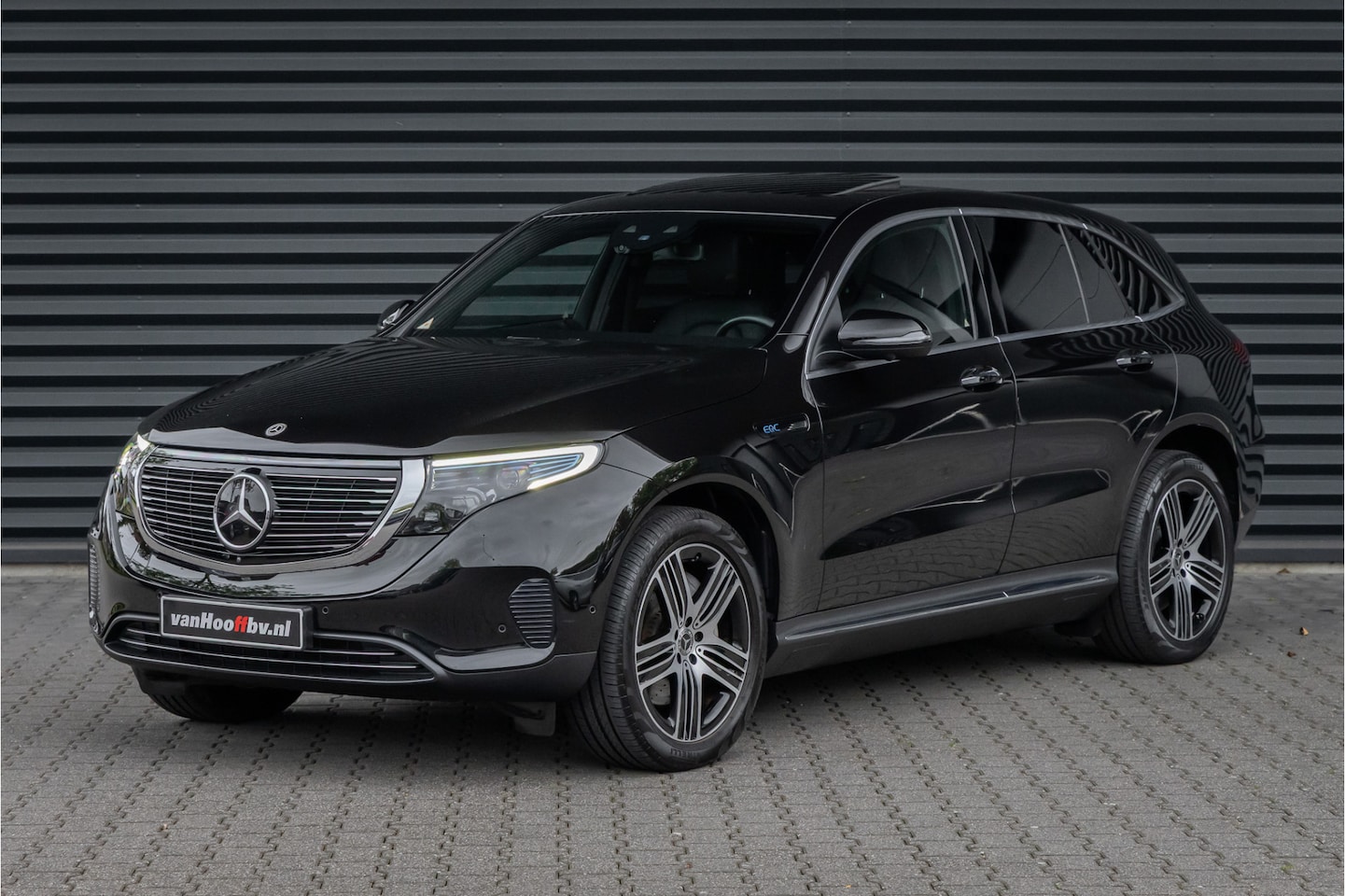 Mercedes-Benz EQC - 400 4MATIC Burmester-Schuifdak-Memory - AutoWereld.nl