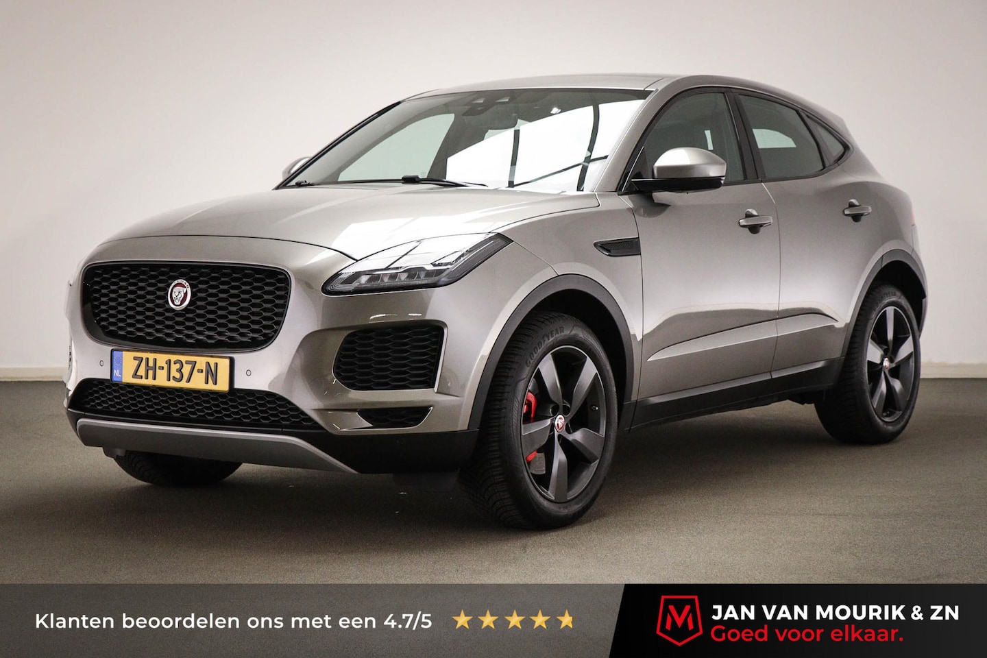 Jaguar E-Pace - 2.0 P200 AWD | BUSINESS / CONNECT PRO- PACK | PANORAMADAK | STOELVERWARMING | TREKHAAK | 1 - AutoWereld.nl