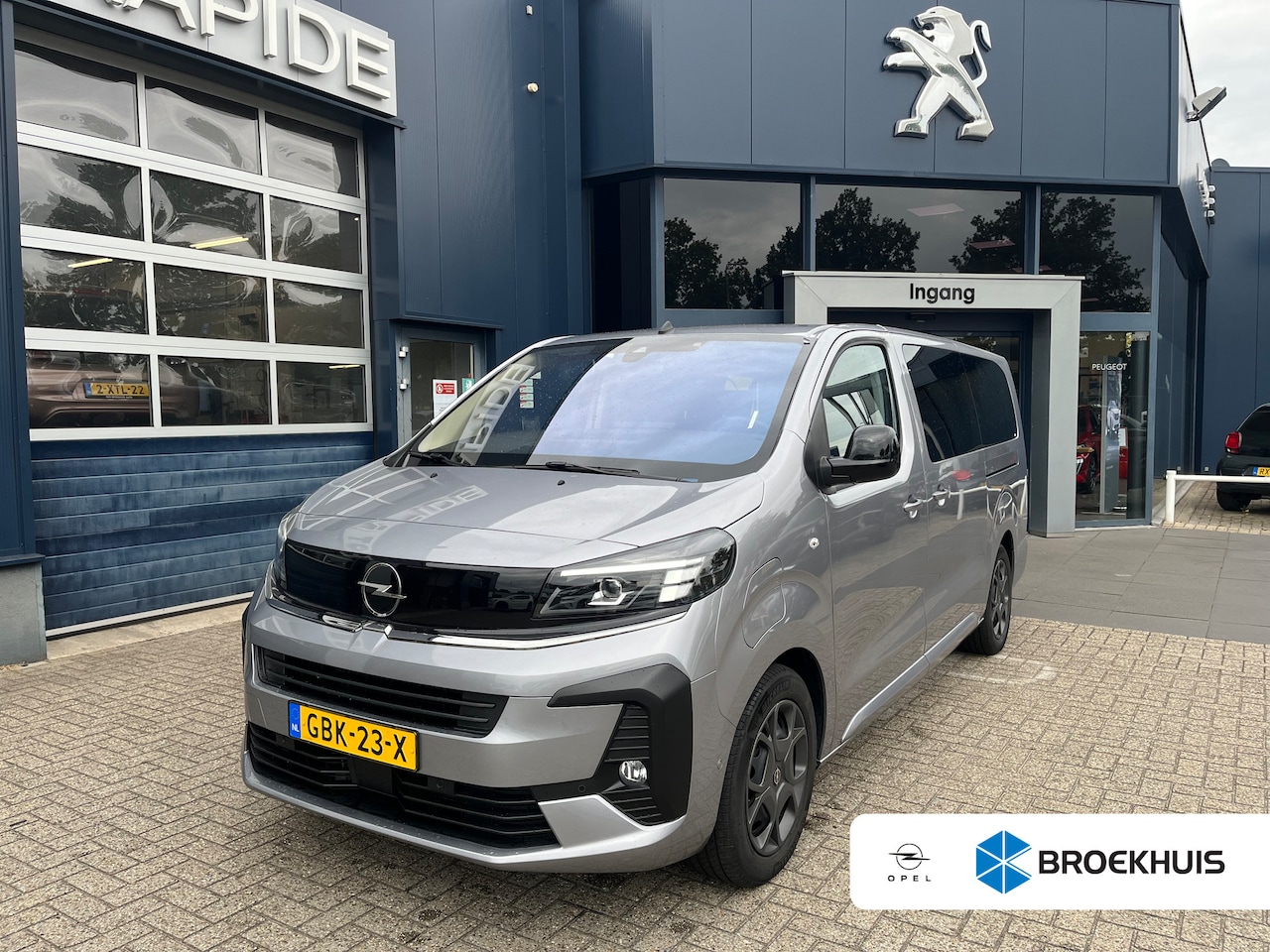 Opel Vivaro Combi Electric - L3 75 kWh | 5,9% Rente | 8 Persoons| Linker schuifdeur | | 11 kW lader | Achterbank derde - AutoWereld.nl