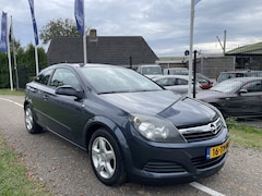 Opel Astra GTC - 1.6 Edition | LM Velgen | Cruise Control