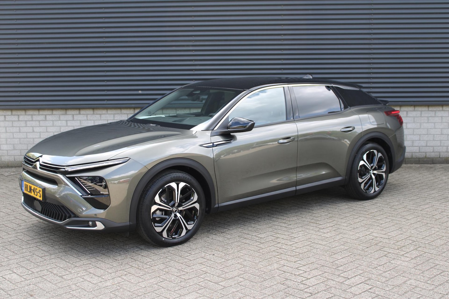 Citroën C5 X - Plus Plug-In Hybrid 180pk e-EAT8 I Automaat I Lederen Bekleding I Camera I 7,4kW Boordlade - AutoWereld.nl
