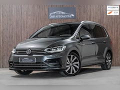 Volkswagen Touran - 1.8 TSI R-Line DSG PANO PDC NAV 2016