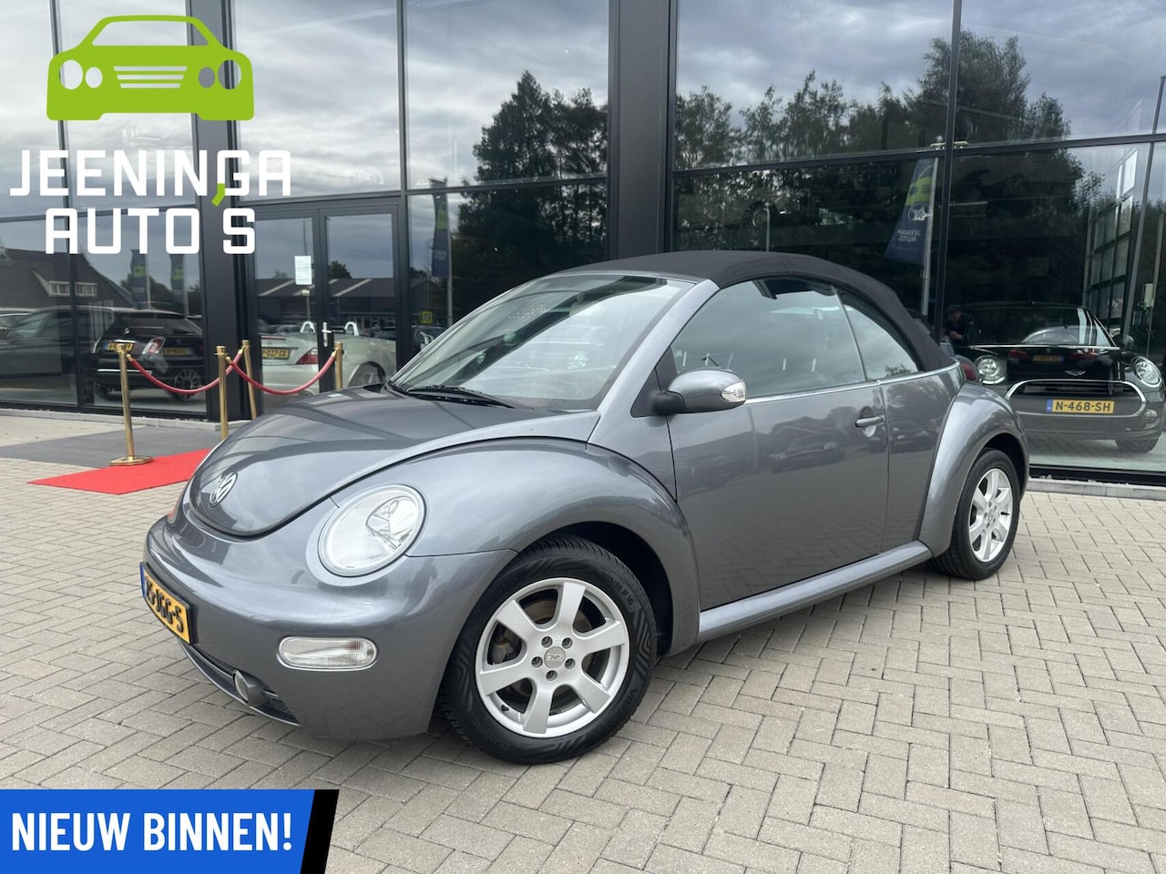Volkswagen New Beetle Cabriolet - 1.6 Highline|Airco|Stoelverwarming - AutoWereld.nl