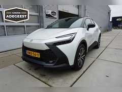 Toyota C-HR - 2.0 Plug-in Hybrid 220 Dynamic Bi-Tone |Navi|Carplay|Stoel en stuurverwarming|Camera|PDC V