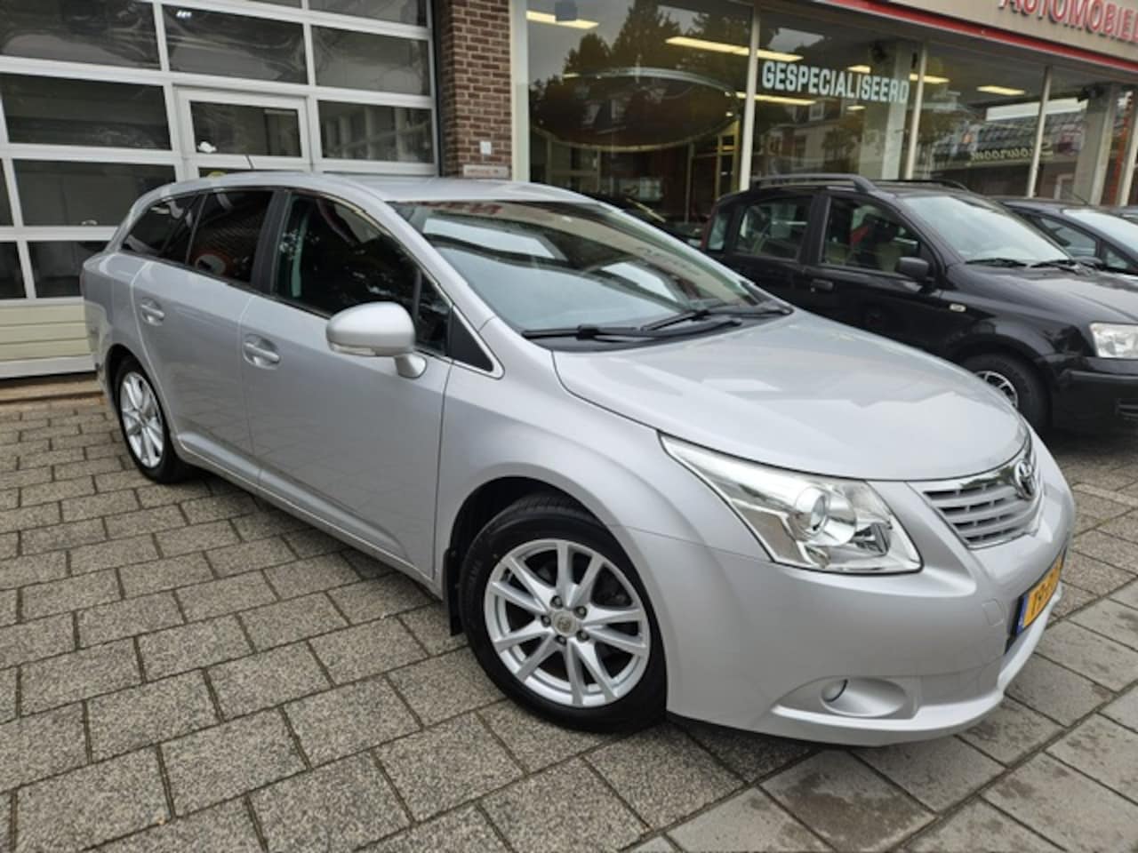 Toyota Avensis Wagon - 1.8 VVTi Business 61183 km !!!!! - AutoWereld.nl