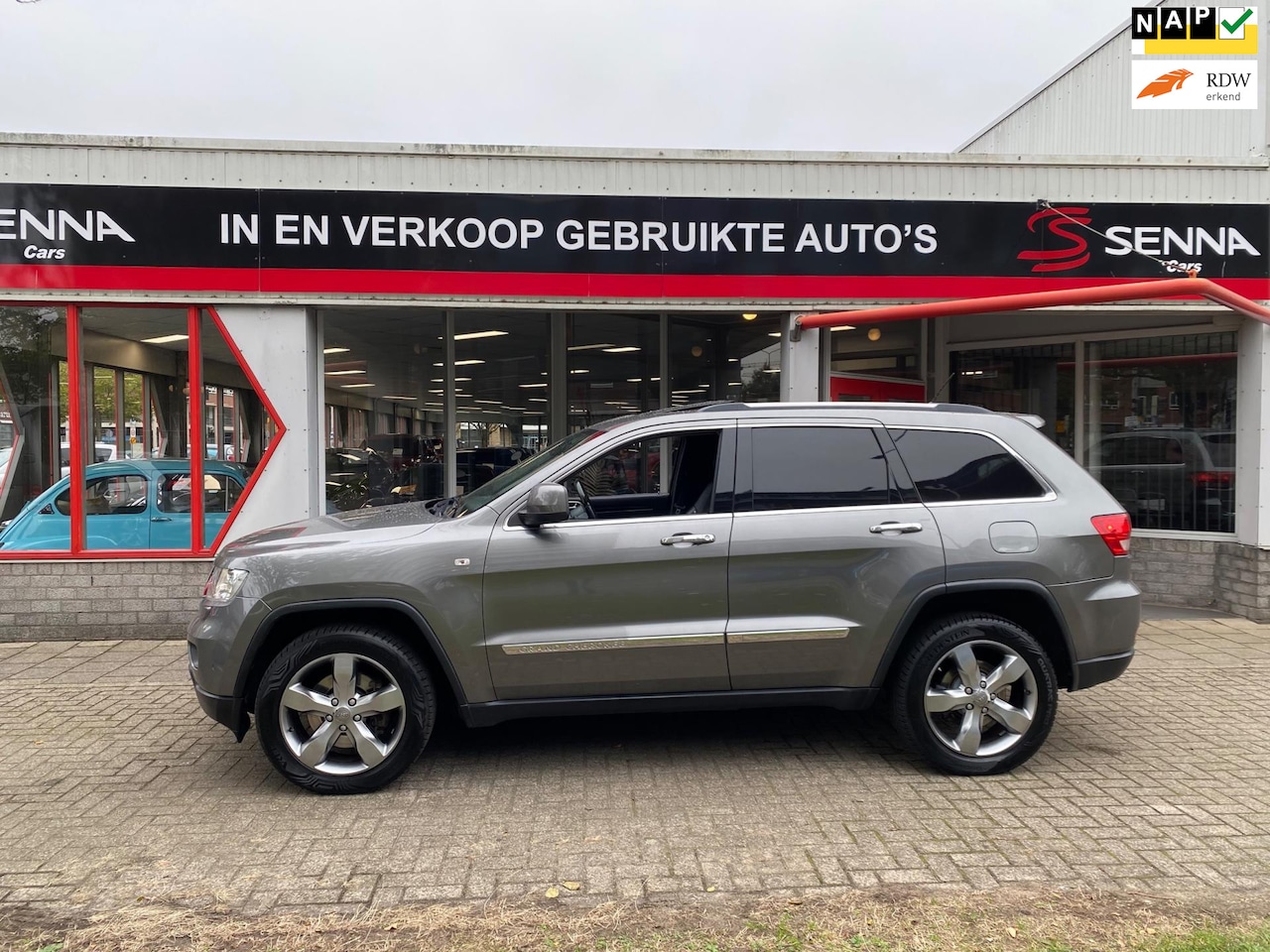 Jeep Grand Cherokee - 3.0 CRD Overland - Grijs kent - Pano - Full !! - AutoWereld.nl