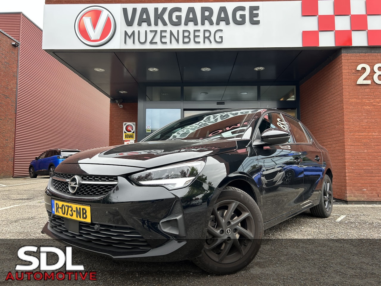 Opel Corsa - 1.2 GS Line // LED // APPLE CARPLAY / ANDROID AUTO // AIRCO // CRUISE - AutoWereld.nl