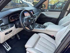 BMW X5 - xDrive40i High Exe 7p. | Laser | Massage