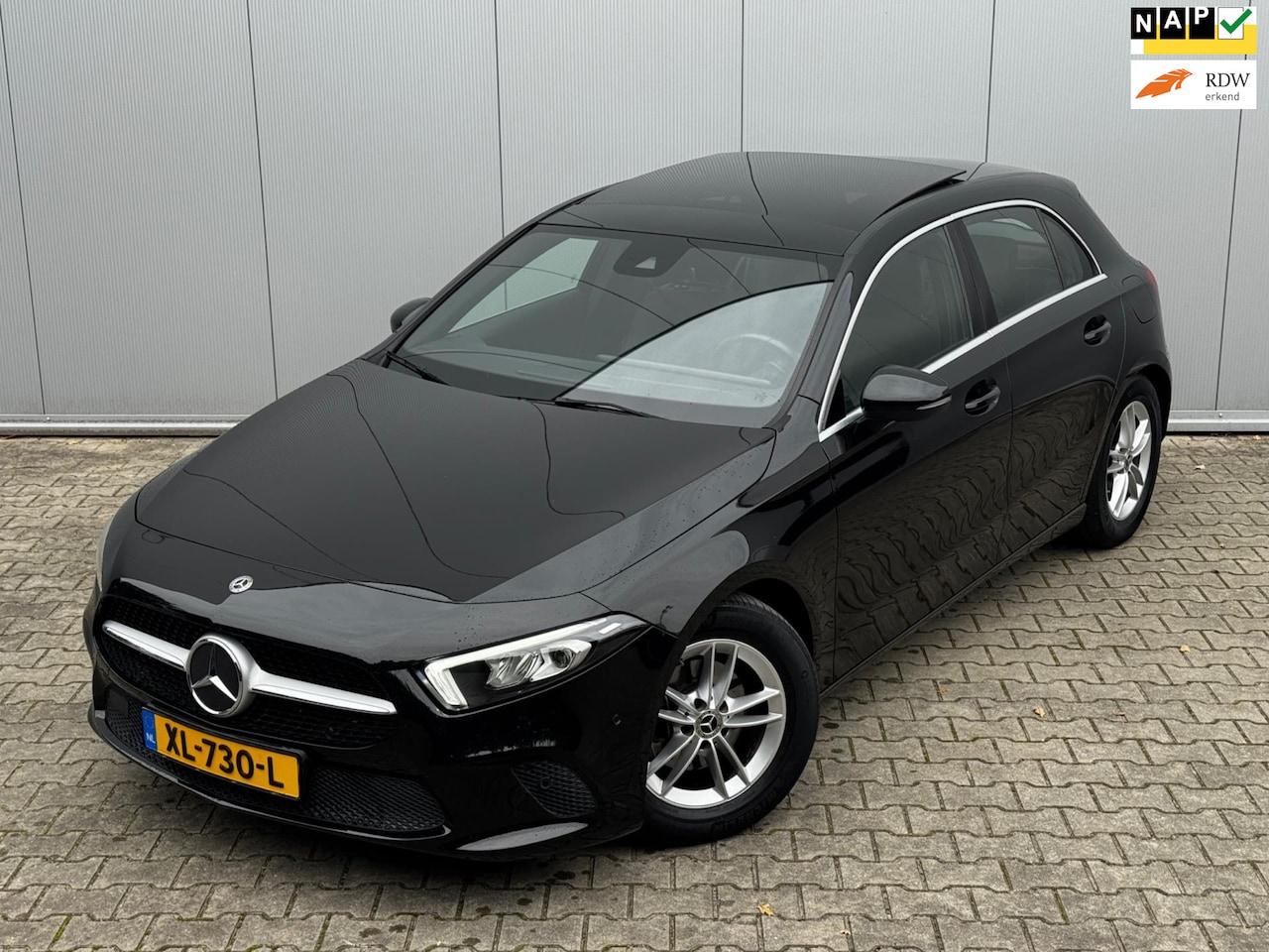 Mercedes-Benz A-klasse - A180 BUSINESS SOLUTION STOELVERWARMING FULL SCREEN NEDERLANDSE AUTO TREKHAAK NAP EERSTE EI - AutoWereld.nl