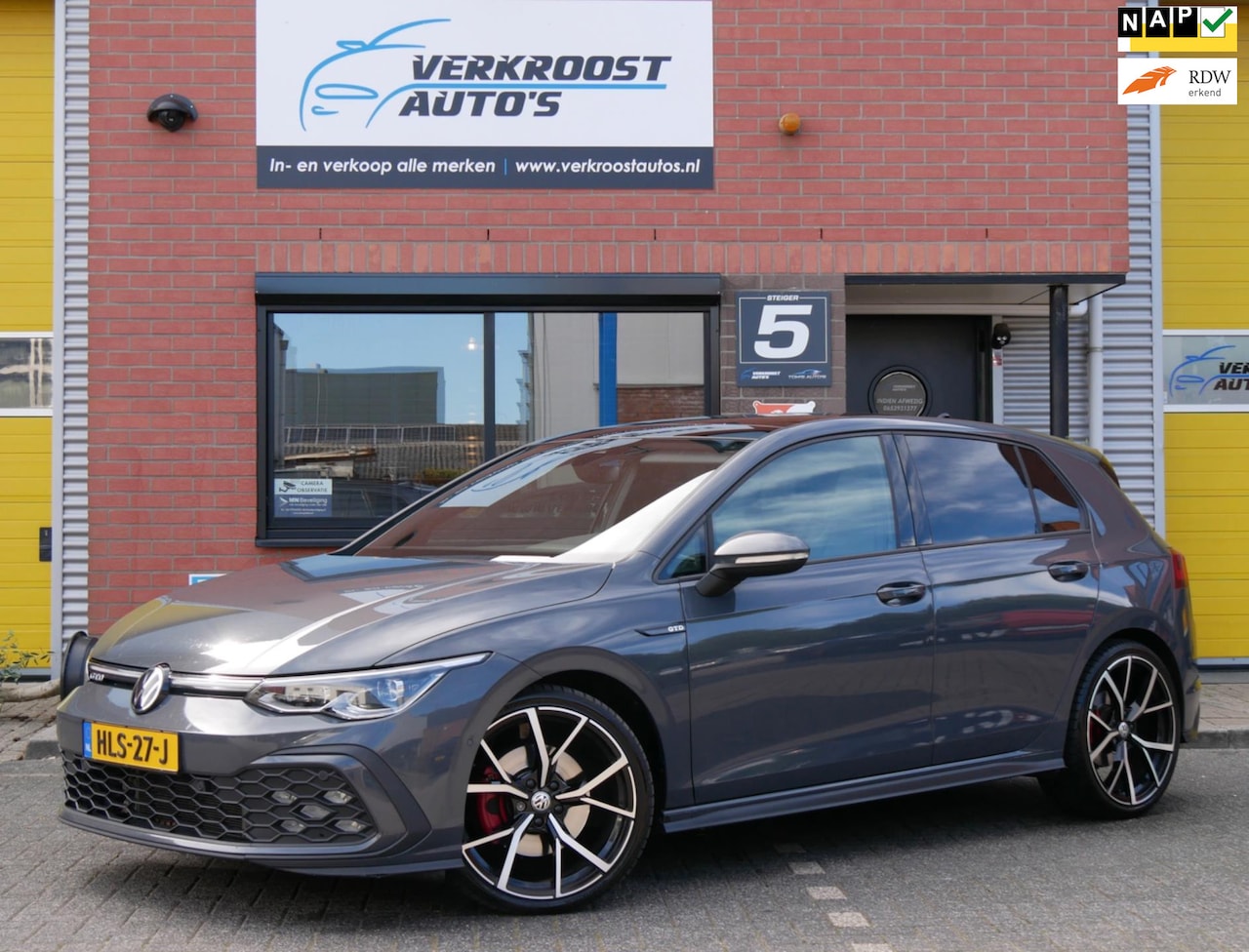 Volkswagen Golf - 2.0 TDI GTD. pano. IQ led. leder. memory. camera. stoelkoeling. - AutoWereld.nl