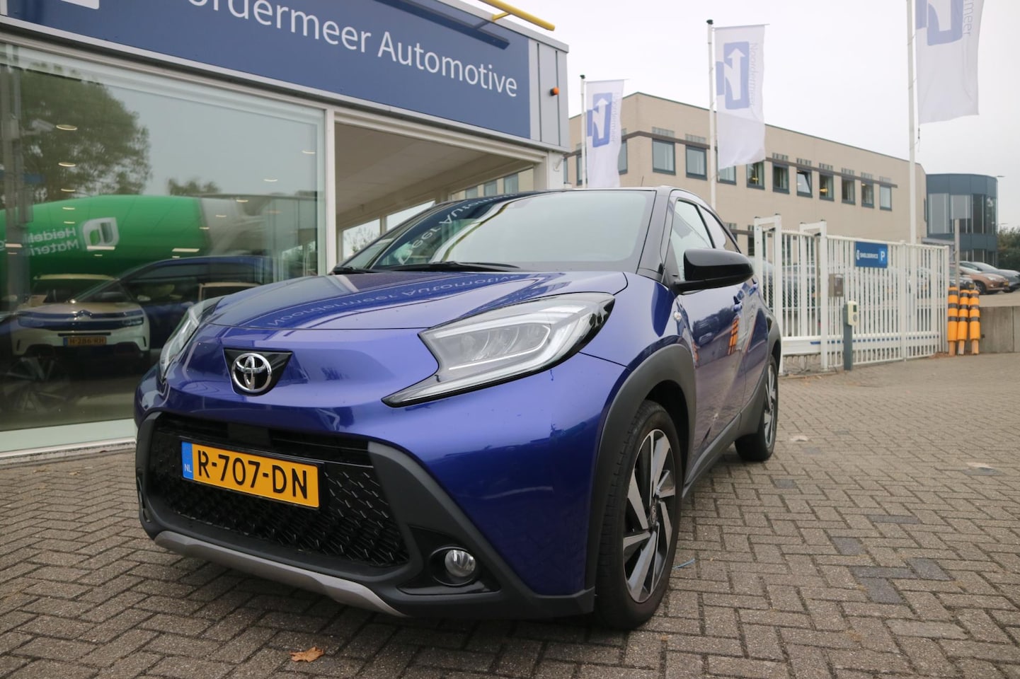 Toyota Aygo X - 1.0 VVT-i MT Limited / navigatie / carplay / camera / JBL - AutoWereld.nl