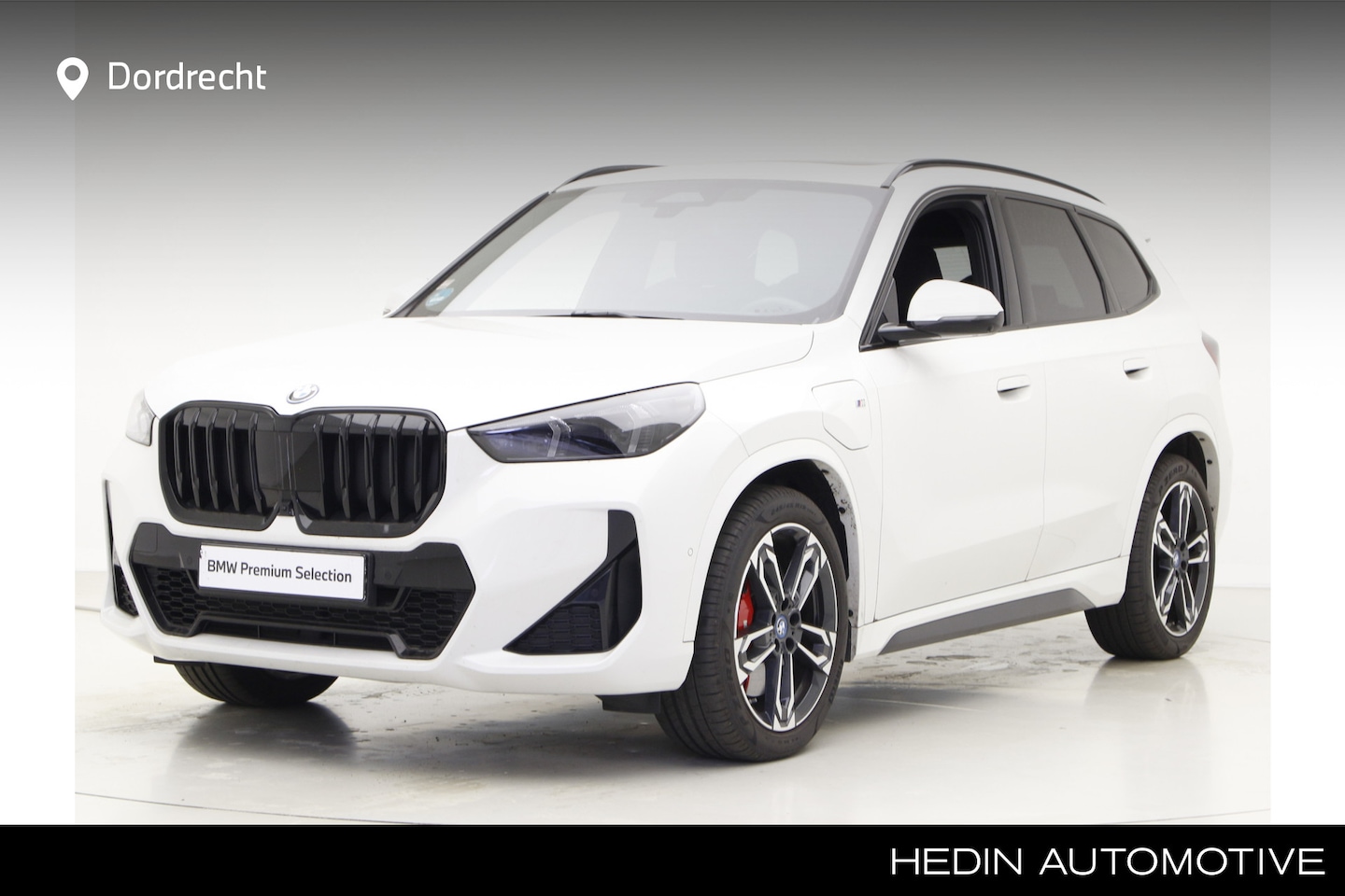BMW X1 - xDrive25e M-Sport Pro | Panorama | 19" | Massage | Harman Kardon |Voorbereiding Driving As - AutoWereld.nl