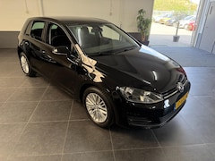 Volkswagen Golf - 1.2 TSI Trendline