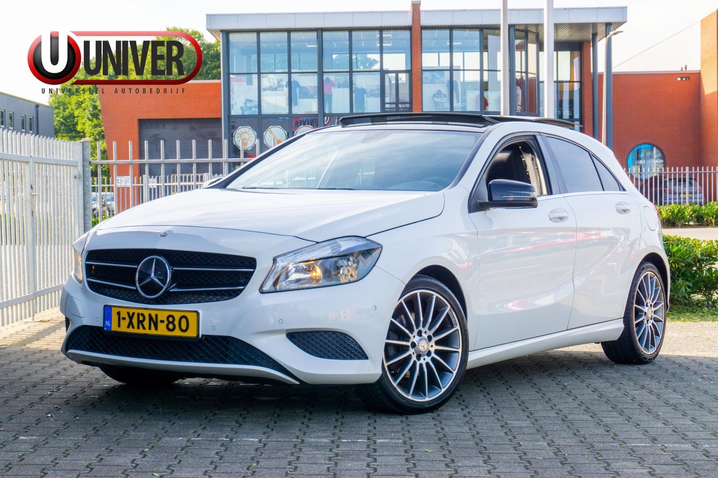 Mercedes-Benz A-klasse - 180 Prestige PANO-NAVI - AutoWereld.nl