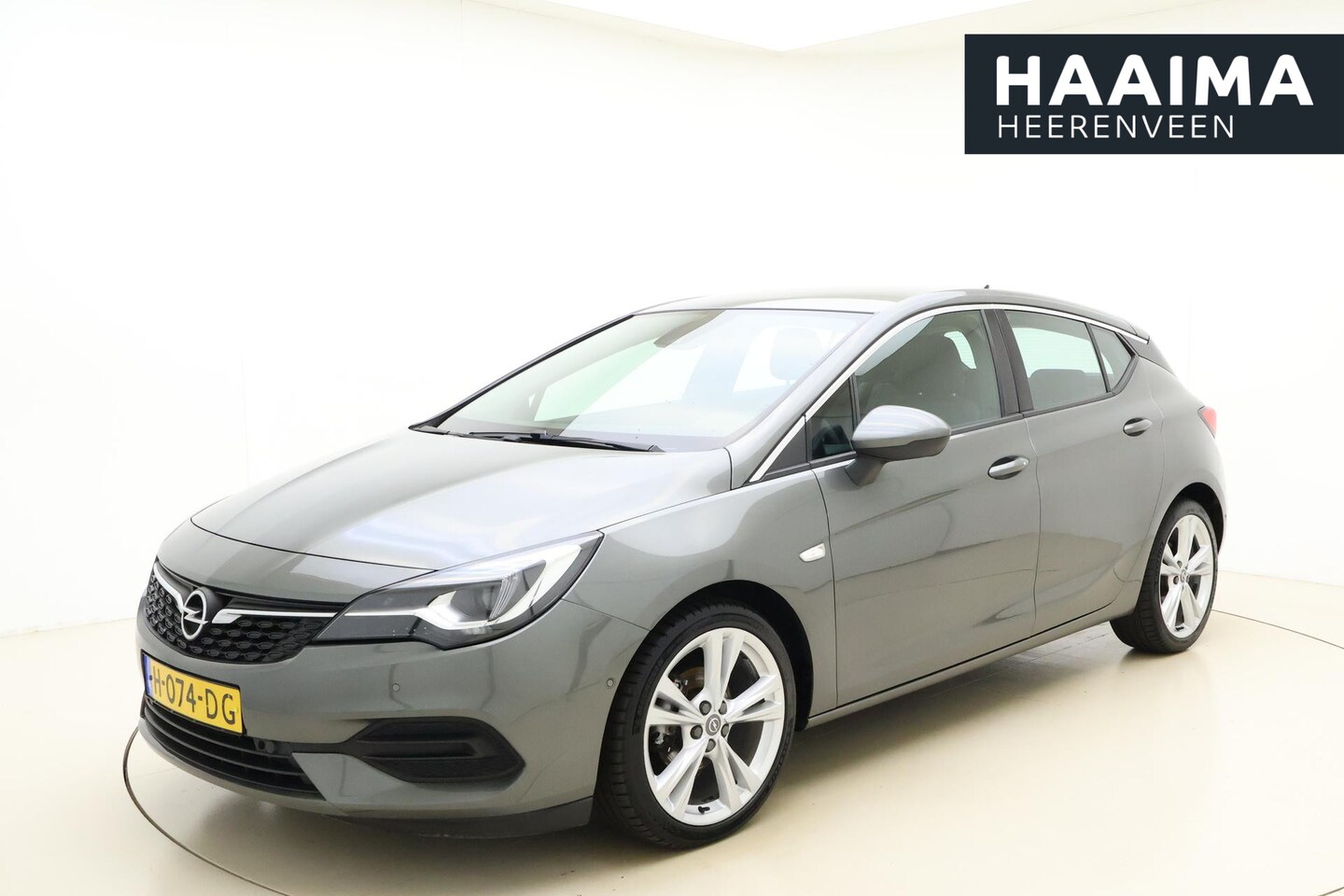 Opel Astra - 1.2 Elegance 130 PK | Navigatie | Stoel & Stuurverwarming | Lichtmetalen velgen | Camera | - AutoWereld.nl